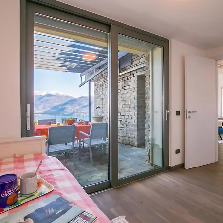 Apartment Penthouse-lakeview-ac-private Garden Menaggio