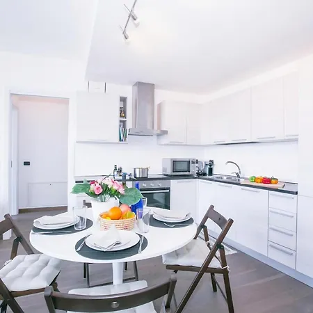 Penthouse-lakeview-ac-private Garden Appartement *